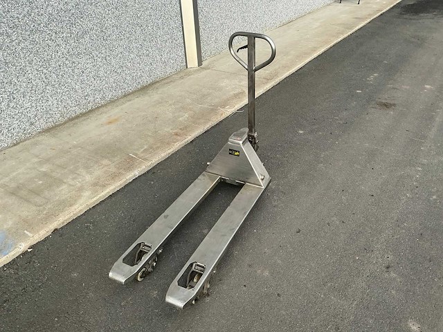 Bt rvs 2000 hand hydraulische palletwagen - afbeelding 32 van  34