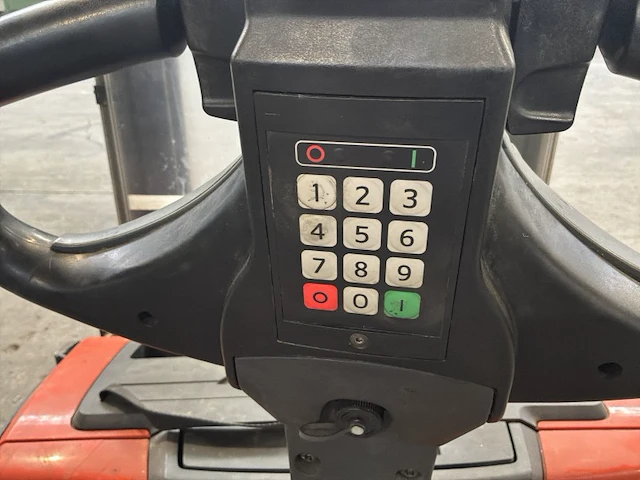 Bt staxio swe100 elektrische meeloop-stapelaar - afbeelding 12 van  12