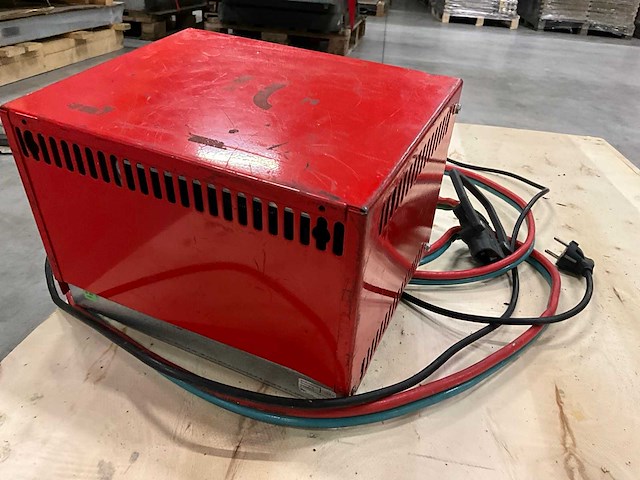 Bt stc 24-60 acculader - afbeelding 2 van  5