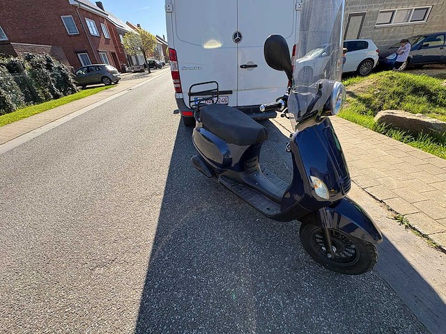 Btc - snorscooter - riva - scooter - afbeelding 2 van  8
