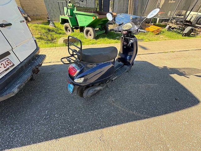 Btc - snorscooter - riva - scooter - afbeelding 4 van  8