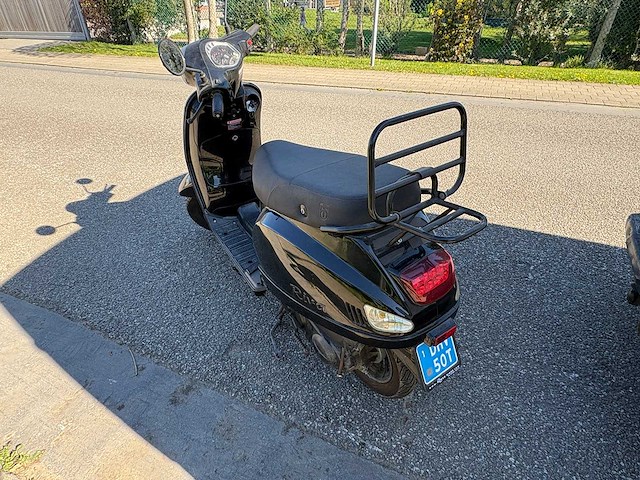 Btc - snorscooter - riva - scooter - afbeelding 10 van  10