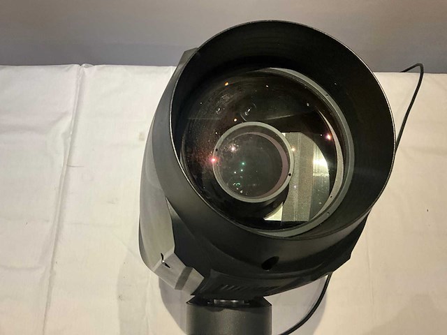 Bti blizzard profile led-moving head - afbeelding 4 van  5