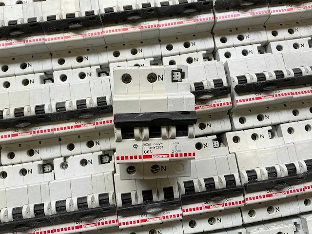 Bticino fe81nyc63t c63 partij installatieautomaten - afbeelding 5 van  6