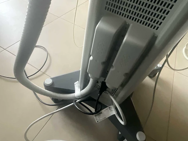 Btl exilis ultra 360 radiofrequentie- en ultrasoon behandelingsapparaat - afbeelding 11 van  13