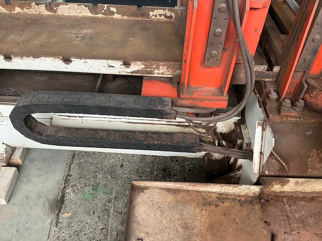 Btm 4632 metalen horizontale bandzaagmachine - afbeelding 3 van  16