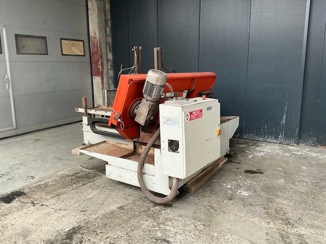 Btm 4632 metalen horizontale bandzaagmachine - afbeelding 12 van  16