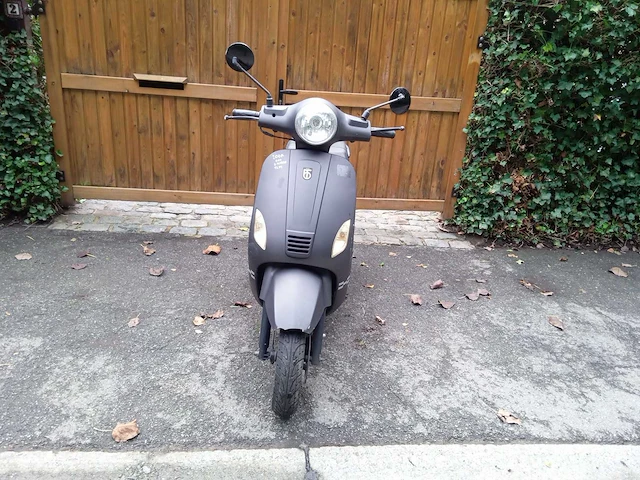 Btx - riva - scooter - afbeelding 5 van  8