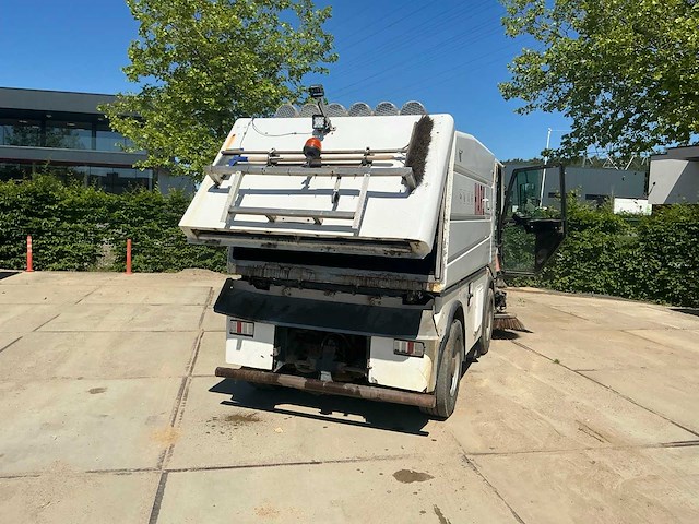 Bucher cc5000 borstel- en veegwagen - afbeelding 2 van  35