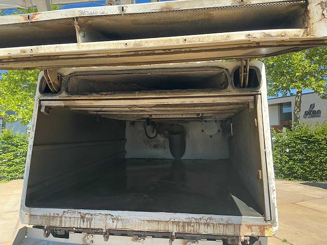 Bucher cc5000 borstel- en veegwagen - afbeelding 4 van  35