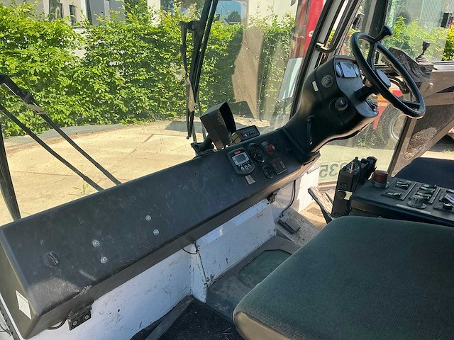 Bucher cc5000 borstel- en veegwagen - afbeelding 17 van  35