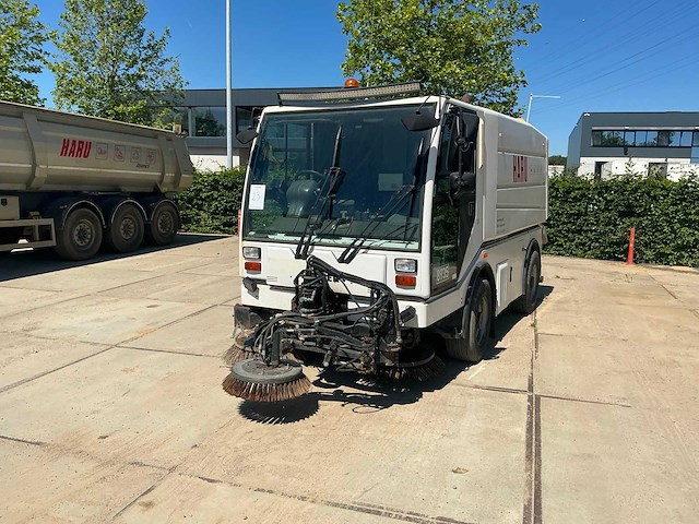 Bucher cc5000 borstel- en veegwagen - afbeelding 12 van  35