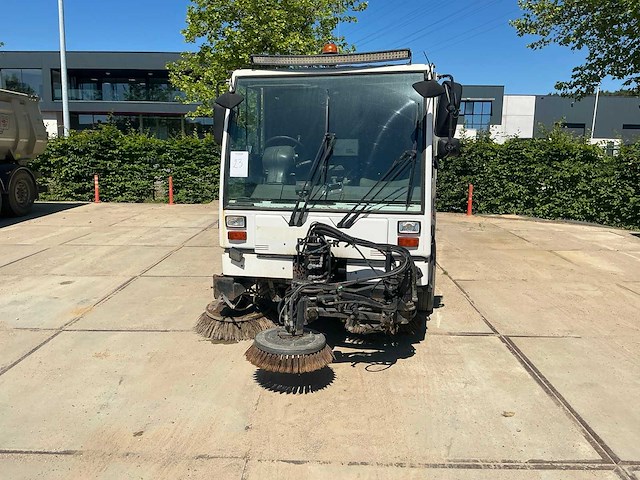 Bucher cc5000 borstel- en veegwagen - afbeelding 23 van  35