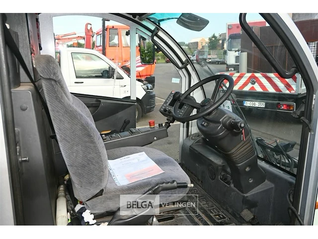 Bucher veegmachine - afbeelding 15 van  18