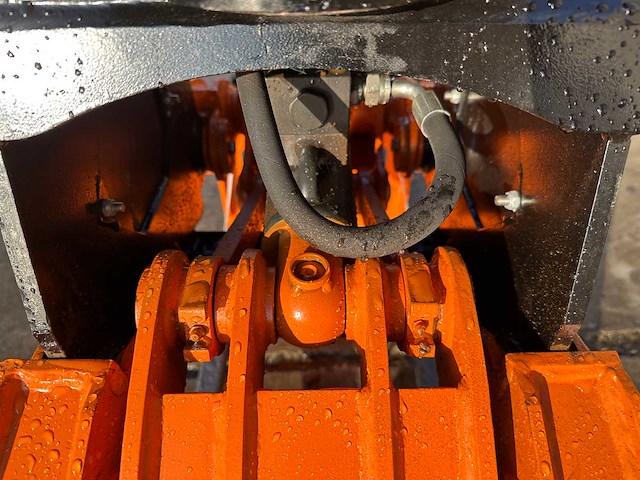 Bucket warehouse - 2025 - 020-erg01-nl - sorteergrijper - afbeelding 7 van  15