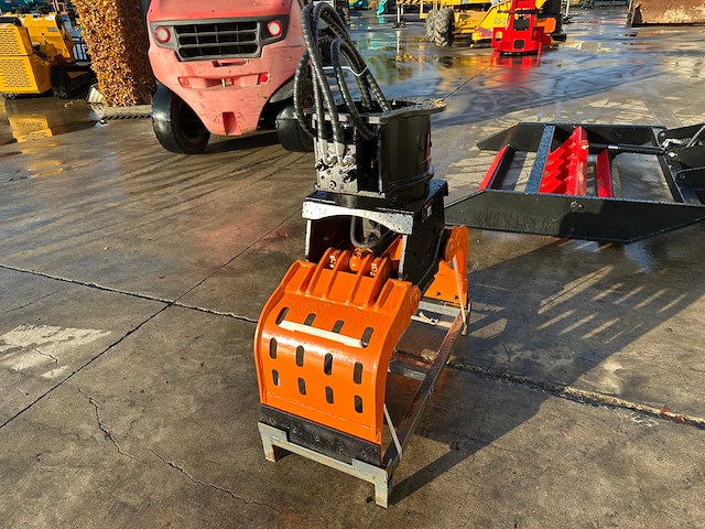 Bucket warehouse - 2025 - 020-erg01-nl - sorteergrijper - afbeelding 12 van  15