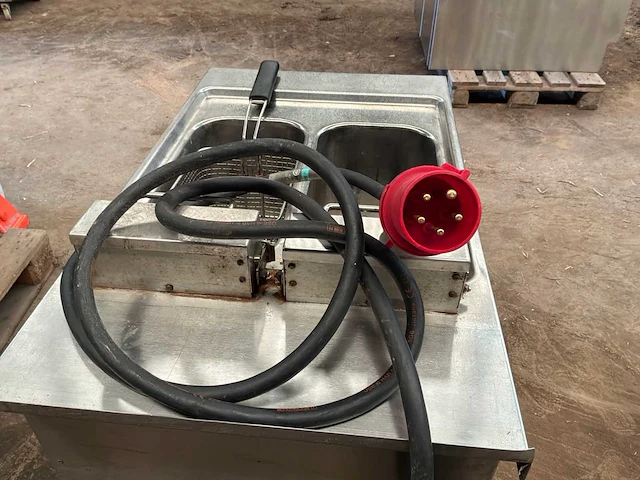 Buderus professionele elektrische frituurfrituurpan voor de horecasector - afbeelding 7 van  9