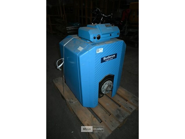 Buderus verwarmingsketel + buizen - afbeelding 1 van  10