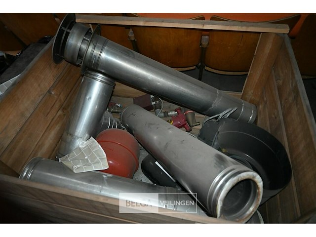 Buderus verwarmingsketel + buizen - afbeelding 8 van  10