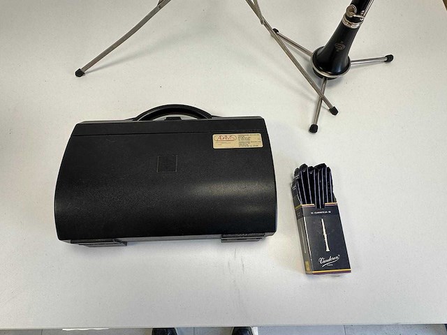 Buffet crampon e11 bb klarinet (complete set) - afbeelding 1 van  13