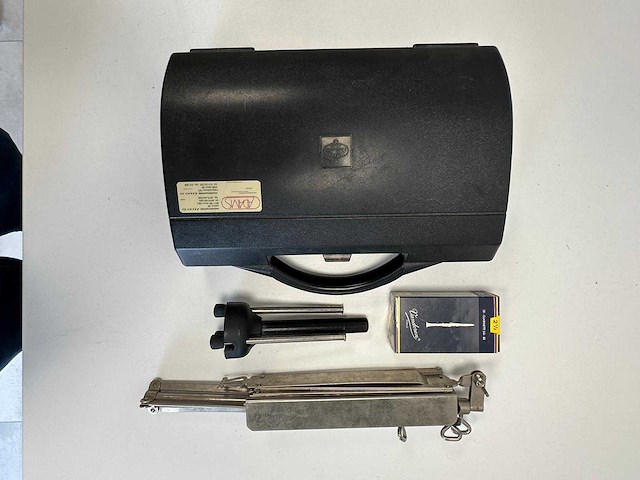 Buffet crampon e11 bb klarinet (complete set) - afbeelding 13 van  13