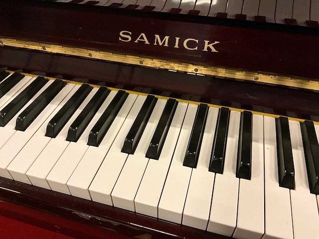 Buffetpiano samick - afbeelding 10 van  14