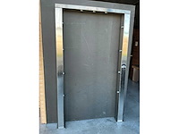 Buiten regendouche poort