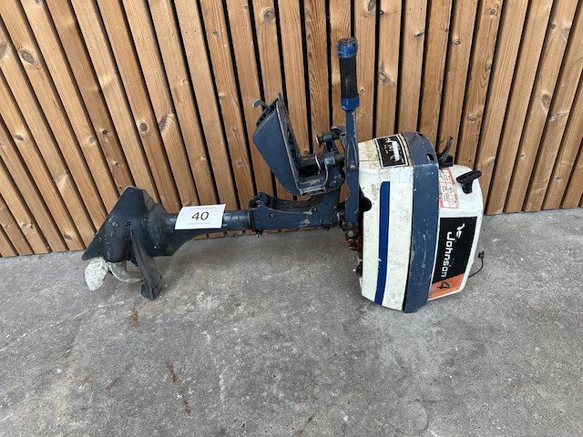 Buitenboordmotor johnson 4pk - afbeelding 1 van  5
