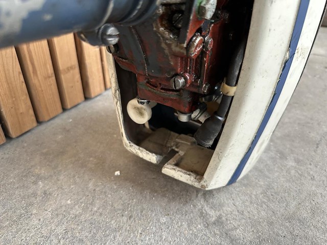 Buitenboordmotor johnson 4pk - afbeelding 4 van  5