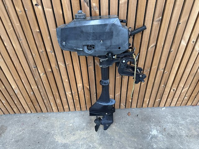 Buitenboordmotor tohatsu 3.5pk - afbeelding 2 van  5