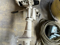 Buitenboordmotor van johnson - afbeelding 1 van  6
