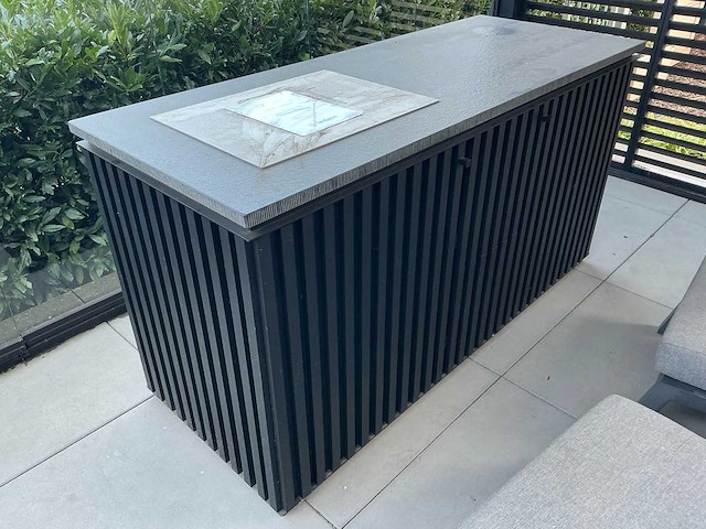 Buitenkeuken meubel met stenen blad en qookingtable bakplaat buitenkeuken - afbeelding 1 van  4