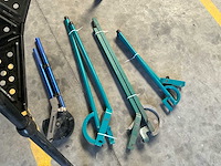 Buitenklem met 2 statieven & tangen - afbeelding 4 van  5