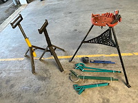 Buitenklem met 2 statieven & tangen - afbeelding 1 van  4