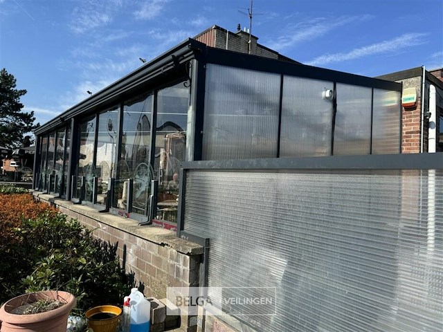 Buitenoverkapping in aluminium - afbeelding 14 van  22