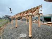 Buitenverblijf overkapping douglas met achter wand 400x300cm hoogte 245cm - afbeelding 9 van  9