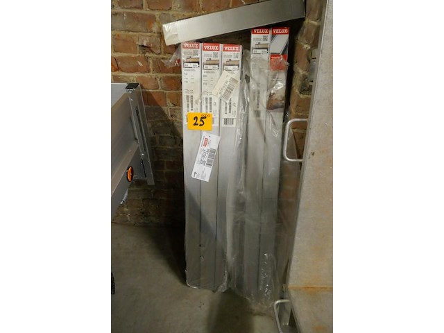 Buitenzonwering velux - afbeelding 1 van  3