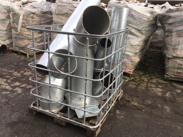 Buizen en bochten gegalvaniseerd - afbeelding 1 van  7