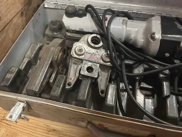 Buizen lasapparaat en persmachine - afbeelding 3 van  6