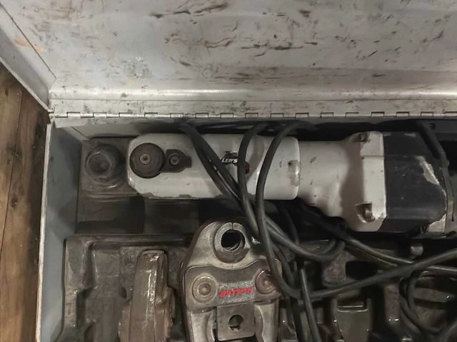 Buizen lasapparaat en persmachine - afbeelding 4 van  6