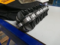 Buizenplooier + 2 veiligheidsharnassen petzl
