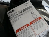 Buizenplooier + 2 veiligheidsharnassen petzl - afbeelding 3 van  4