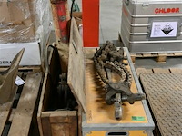 Buizensnijder en houtenbox voor slijpschijf - afbeelding 4 van  4