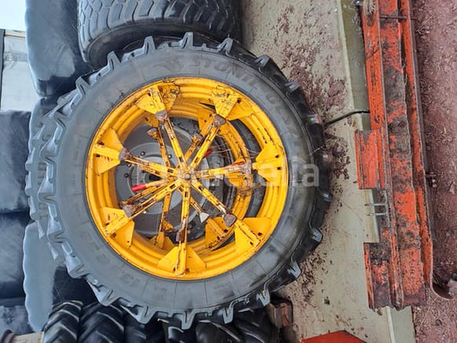 Bull jcb 426 (2002-12.530 uur - vin:slp426002e0532263) - afbeelding 9 van  14