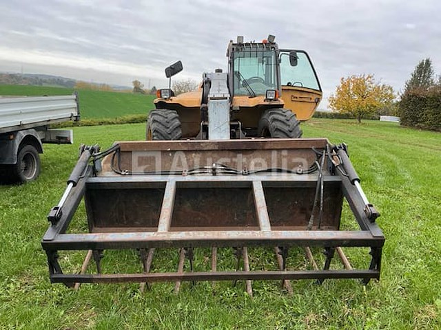 Bull new holland lm430 (1998-8.285 uur) - afbeelding 2 van  22