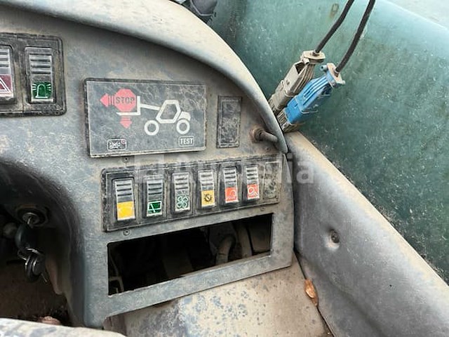 Bull new holland lm430 (1998-8.285 uur) - afbeelding 16 van  22