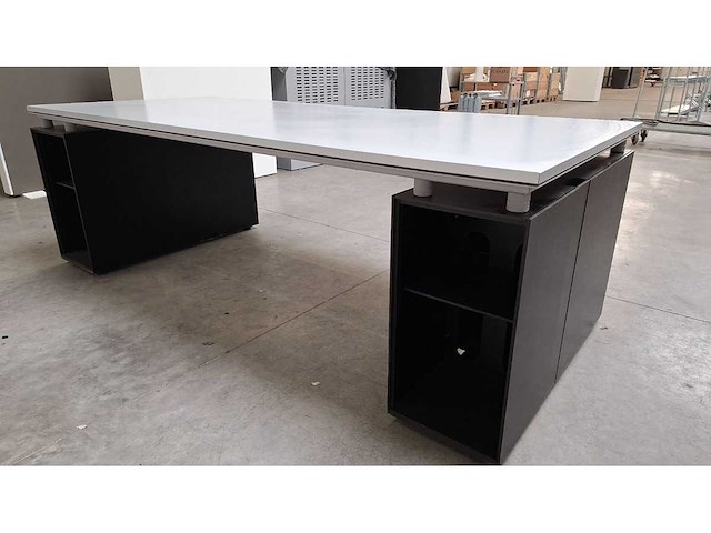 Bulo - 233 - m - desk - afbeelding 6 van  14