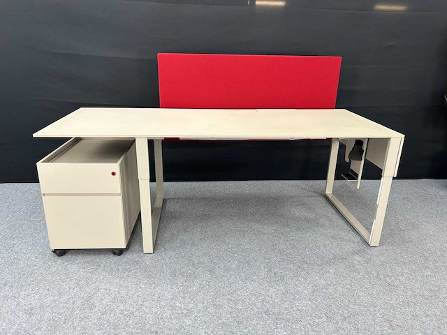 Bulo - bureau (4x) - afbeelding 1 van  7