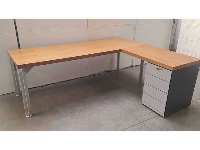 Bulo - h2o - design hoekbureau met ladenblok - afbeelding 1 van  12