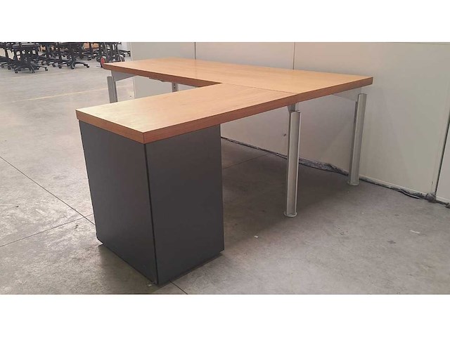 Bulo - h2o - design hoekbureau met ladenblok - afbeelding 7 van  12